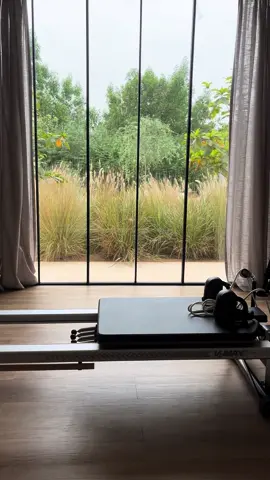 🪷🧘🏼‍♀️🕯️🩰 #pilates #abudhabi #fyp #foryou #fypシ #Summer #reformerpilates 