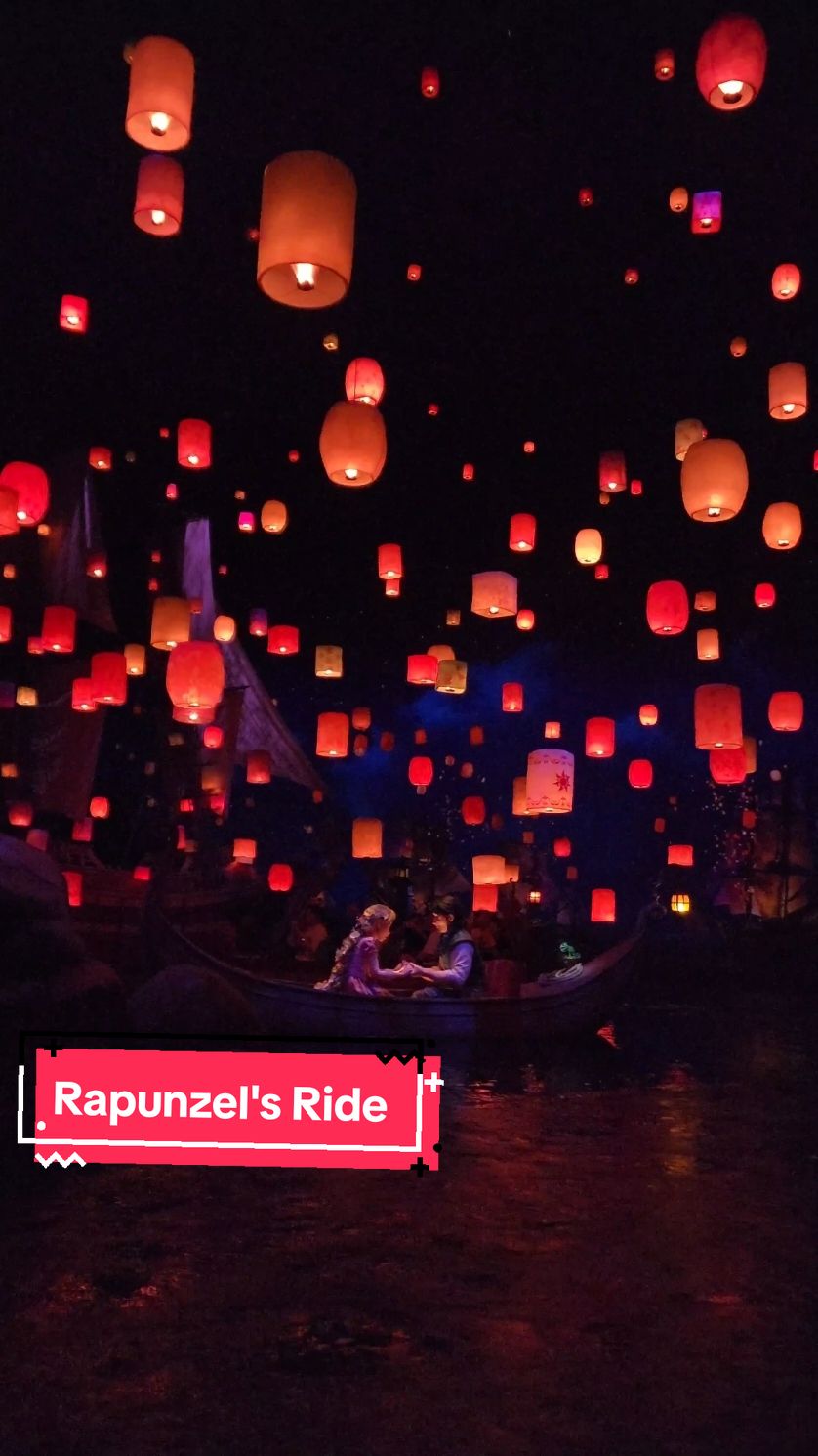 Rapunzel Lantern Festival Ride✨️ #tokyodisneysea #rapunzel #tangled #fantasysprings #tokyodisney #tangledrapunzel #iseethelight #disney