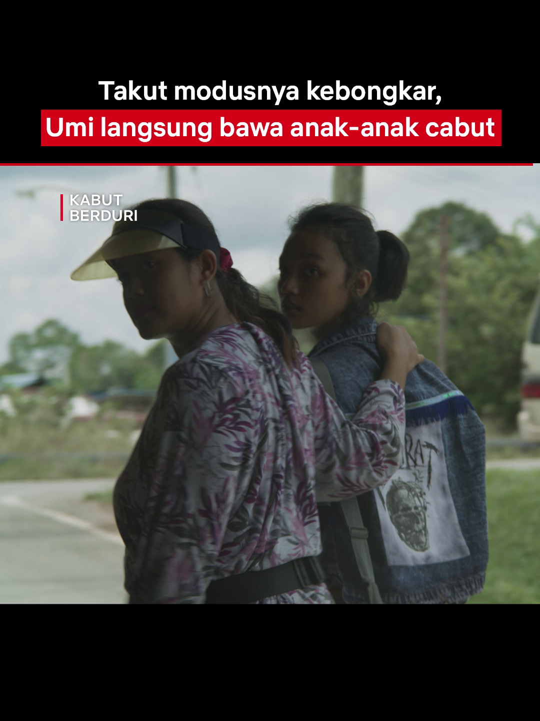 Umi tampangnya doang ramah, kerjaannya bikin geleng-geleng kepala 🫣 #Netflix #KabutBerduri #PutriMarino #SitiFauziah