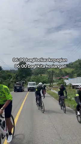 bagi pahlawan mah kepagian🤣 #katakata #penjahat #pahlawanmu #roadbike #gowes #sepedaan #atlet #asikinaja #alwaysgasdor🔥 #4upage #masukberanda 