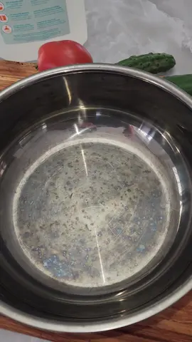 how to clean stainless steel pan