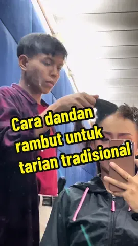 Replying to @Cikgu syuk kuantan pahang Harap membantu serba sedikit tutorial cara dandan rambut untuk tarian rampaian. 😁✌🏻  bahan : sikat rapat, sikat berus, spray rambut, bobbi pin, donut hitam, net nipis.   #festivaltarimalaysia2024 #dandananrambut #hairdo #traditionalhairstyletutorial 