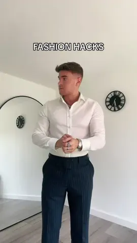 Fashion hack: how to tuck your shirt in to avoid a muffin top 🤝 #fypシ゚ #xyzcba #mensfashion #fashion #fashionhacks #styletips 