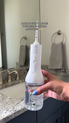 #TikTokShopBackToSchool SALE! 🏷️ This cordless water flosser is EVERYTHING! 🙌🏼🤩 #BackToSchool #PhilipsSonicare #Sonicare #Philips #tiktokshop #sale #flosser #waterflosser 