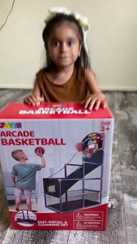 How incredible is this arcade basketball set. Not only was it quick and easy to build but the kiddos love it so much #arcadebasketball #basketballgame 