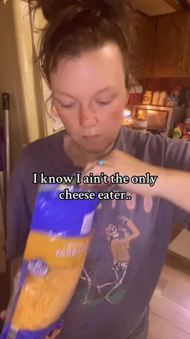 If you know..you know 🤷‍♀️  #MomsofTikTok #cheeselover #momsover30 #fypシ゚viral #momlife #momsnacks #momtok #snackbreak 