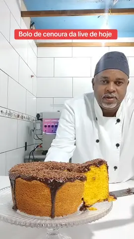 Bolo de cenoura #LIVEhighlights #TikTokLIVE #LIVE 