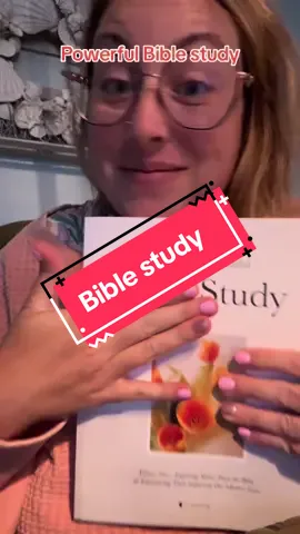 I cant get enough of this bible study and how it makes reading the bible easier and fun!! #biblestudy #devotional #biblestories #bibletime #christiantiktok #ttshop #flashsale #biblejournaling #bible 