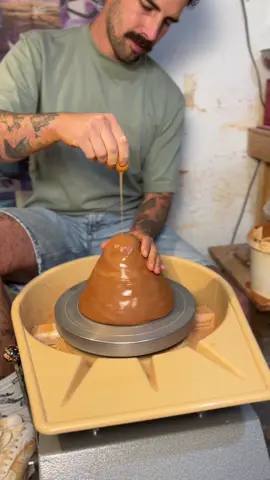using 10 pounds of clay to make a bowl pt. 2 