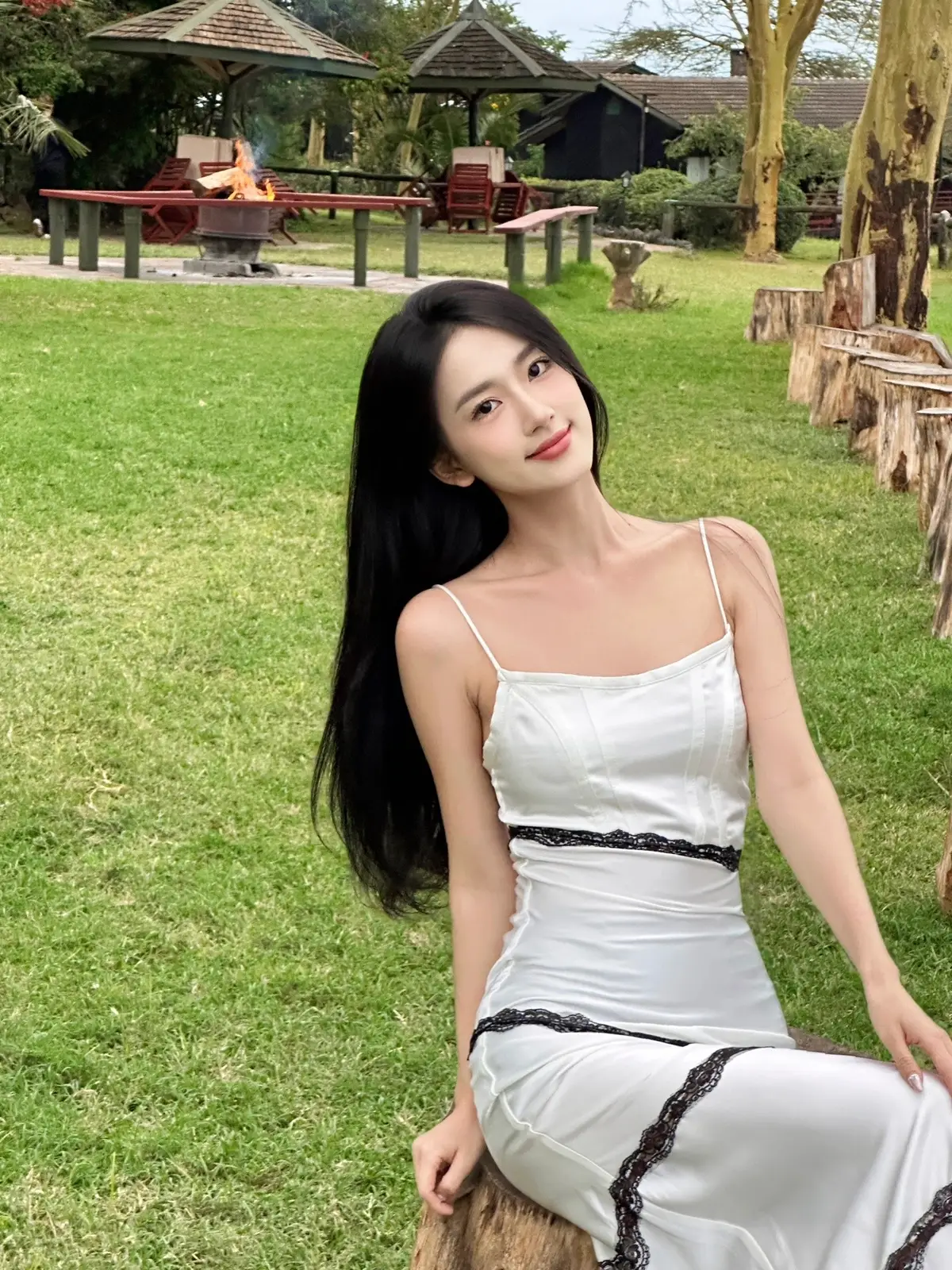 Nụ cười cố giấu đôi mi buồn …#潘敏 #panmin #xuhuong 