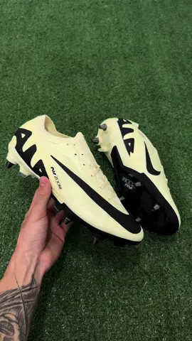Chuteira Campo Air Zoom Mercurial Vapor 15 Elite Trava Mista…🔥🔥  #nike #nike #chuteiraimportada #nike #mercurialvapor 
