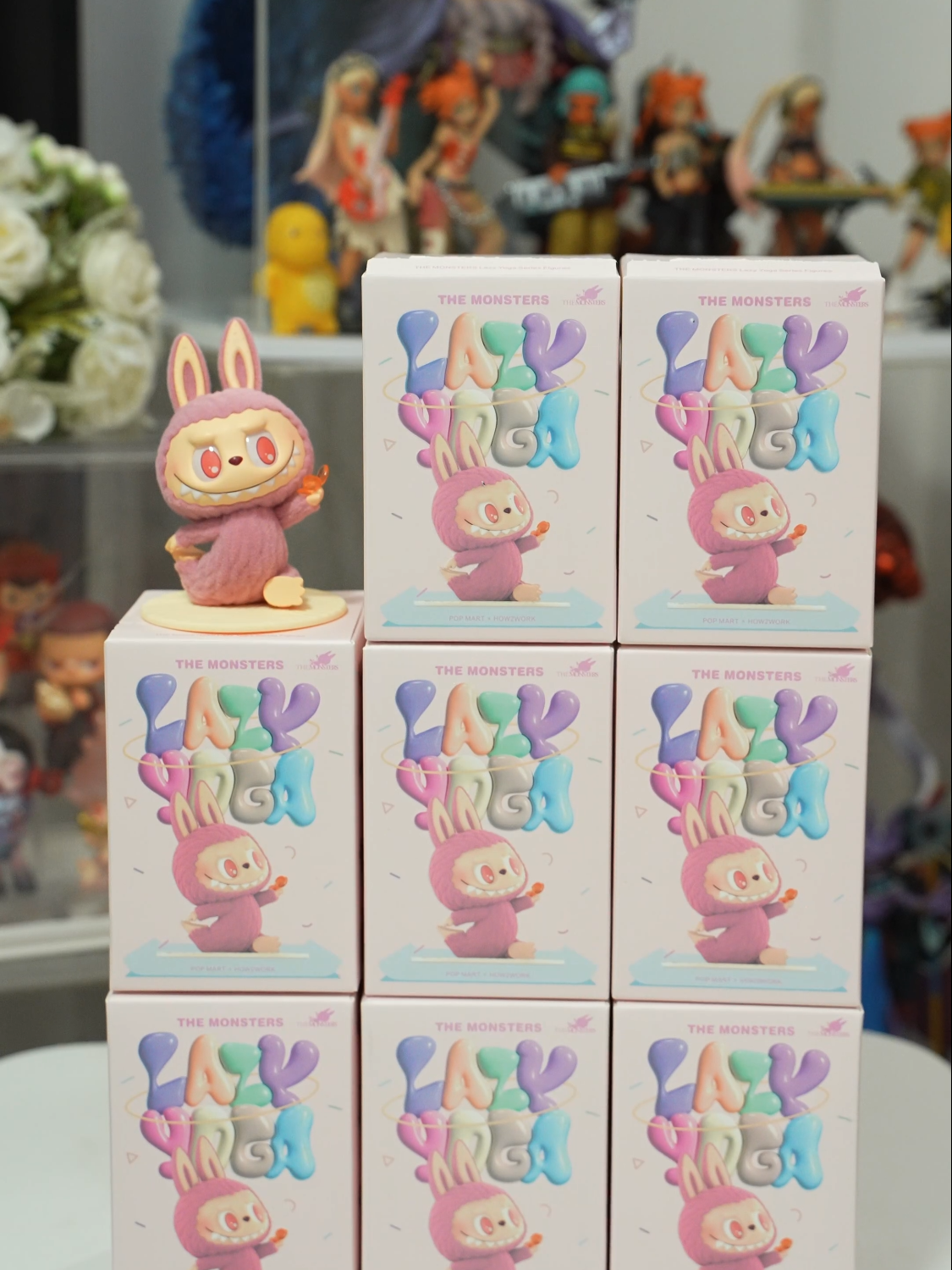 Join LABUBU and ZIMOMO for some Lazy Yoga! Watch them strike their silliest poses and bring some joy to your day! 🧘‍♂️😂 #yoga #yogi #labubu #popmart #popmartus #blindbox