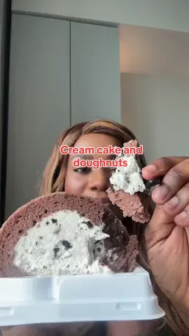Cream cake and  doughnuts ##eatingshow##eatingsounds_mukbang##whatieayinaday##asmr##wieiad##fyp##eatwithme##eatingasmr##Eating##Mukbang##eatingsoundsasmr##eatingsounds##type1diabetes##letseat##chewing##asmrsounds##type1diabetes##letseat##chewing##asmrsounds##insulinpump##Viral##foodreview##eatwithme##Foodie##fooddiary##goodeats##doughnuts