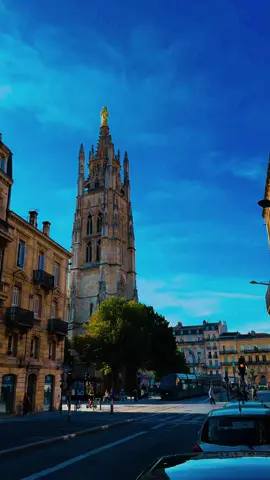 Golden statue in Bordeaux #pyfツ #foryou #foryoupage #beauty #france🇫🇷 #europe #bordeaux #nature 