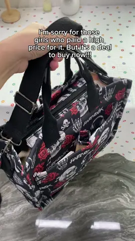 OMG!!! this tote bag is so cool!!! And they made a zipper design!!! Very convenient!!! Don't miss it!!! 🎀🎉💀🥳😈#TikTokShop #foryou #tiktokshopbacktoschool #fashion #fypシ゚viral #girls #totebag  #everydaybag #coolbag #cool