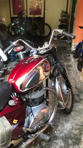 Angetin dulu tsay 💆🏻‍♂️ #bsamotorcycle #motortua 