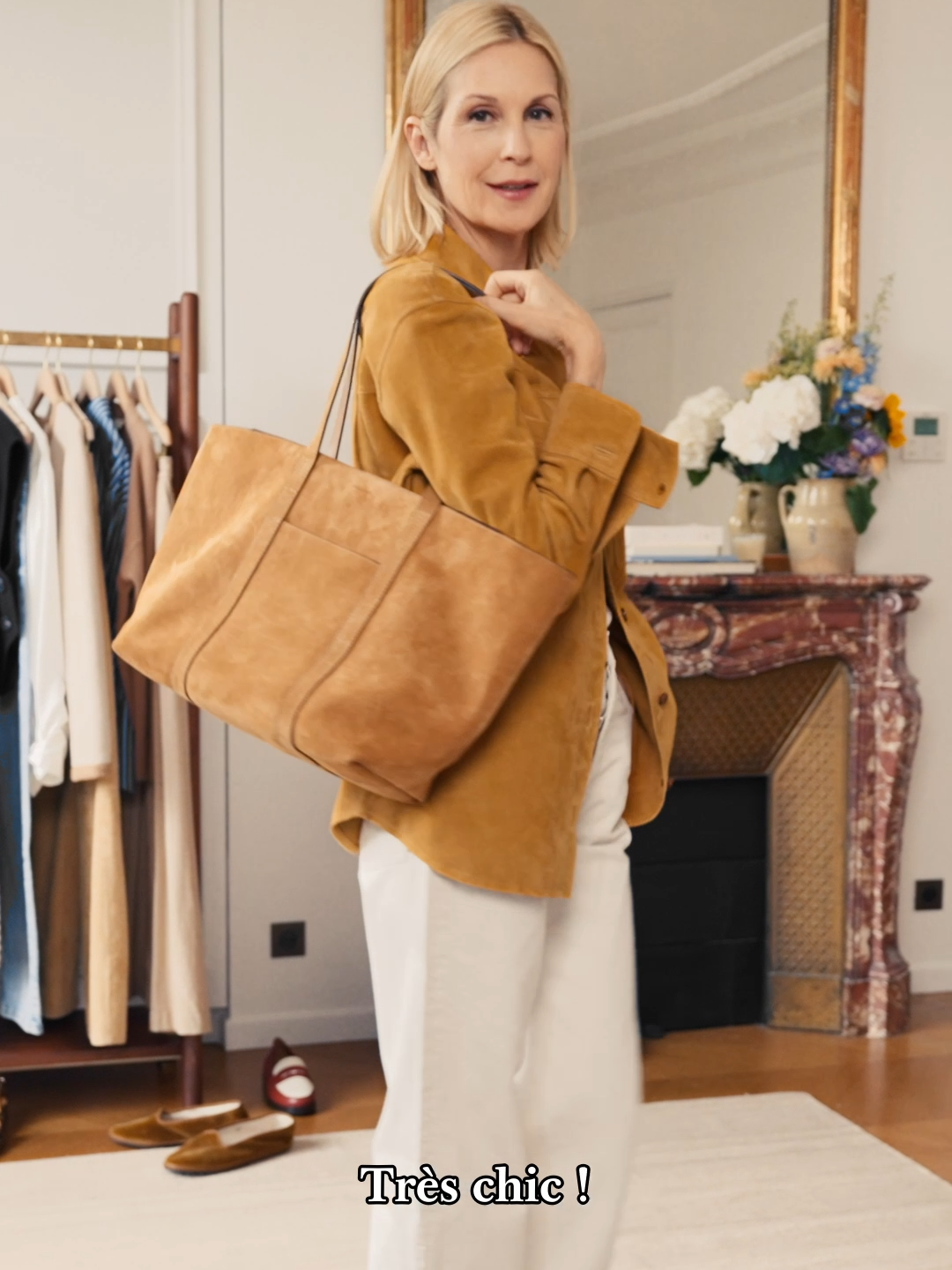 Our style icon Kelly Rutherford walking us through her current Sézane faves! #sezane #OOTD #sezanehaul #sezaneoutfit #tryonhaul #kellyrutherford #parisianstyle