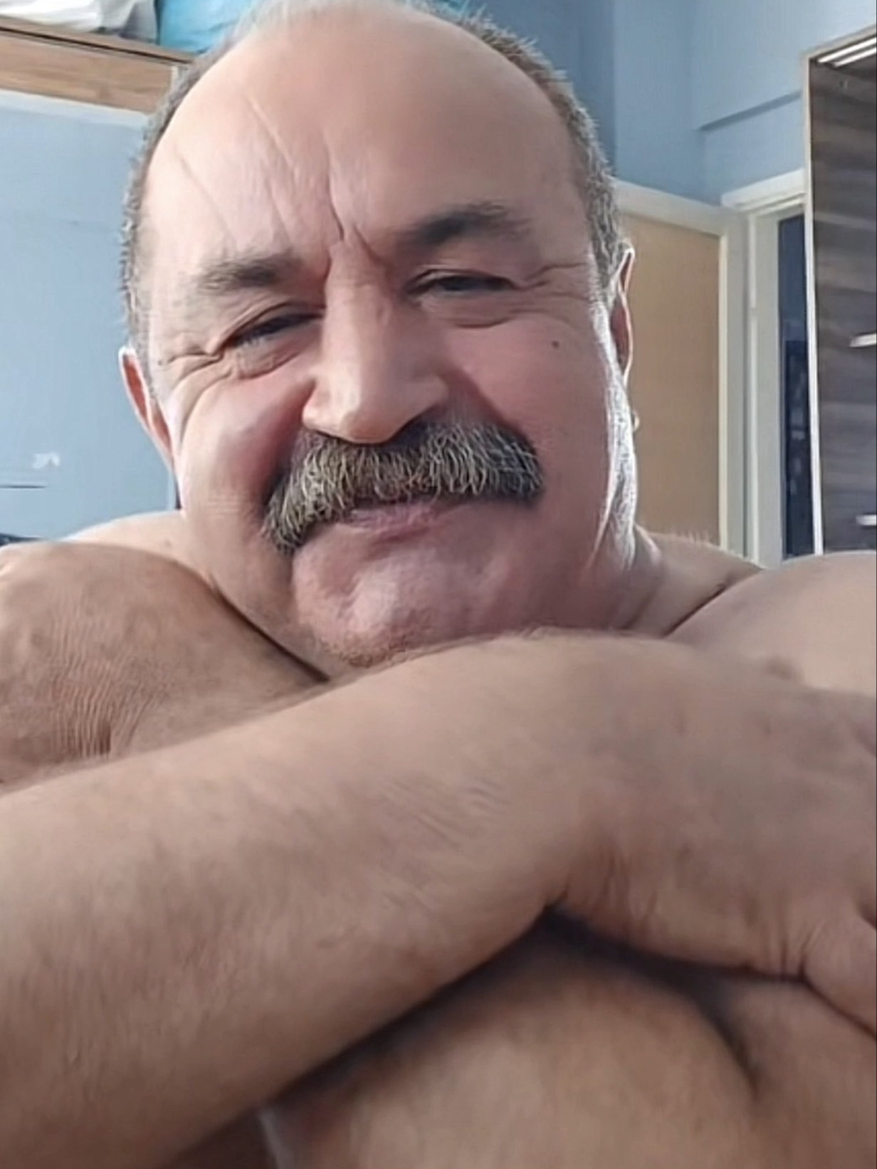 Let me call you... (2)  #gaydaddies #gaybear #gaybeard #gayoldermen #silverdaddies #Chub #Daddy #beardaddy #maturemen #maturedaddy #gaydaddies #gaymen #maturman #oldermen
