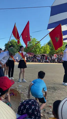 Đội cờ xinh quá 😌 Vẫn là trại hè quê em #traihe #nghithucdoi#thieunhi#cali#thanhhoa
