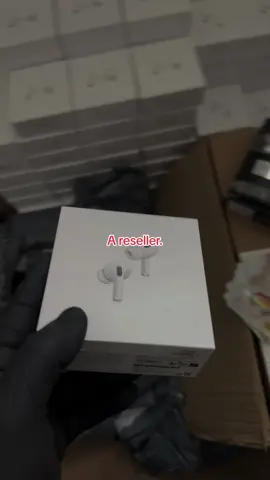 #resellingworld #reselling #airpods #fragrance 