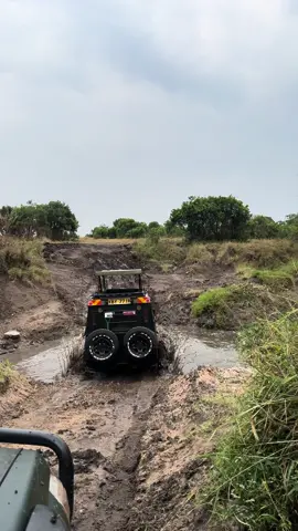 Life is too short to always remain clean… Alittle Mud fun in the Mara driving down sandriver ❤️ #bundutreksafari #adventure #maasaimaranationalreserve #nature #safari  #nature #travel #natgeoyourshot #natgeowild #natgeoyourshot #offroad #offroad #naturevibes #maasaimara #travel 