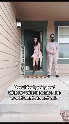 He protects 🤘🏼‼️😂 #couples #relationships #couplegoals #fyp #relationshiptiktok #trending #marriedlife #husbandwife #fypシ゚viral #husbandsoftiktok #secretservice #jokes #happilymarried 