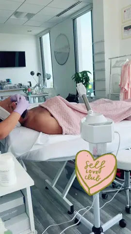 Take care of yourself, dont forget your self care appointment 🫶🏼#amorpropioV #CapCut #esthetician #facial #facialtreatment 