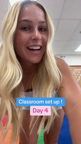 Classroom set up + meet the teacher. Today was a busy day but only one day left of the week to go!                             #fypツ #teachersoftiktok #teacher #teachertok #firstgrade #classroomsetup #OOTD #fitcheck #meettheteacher 