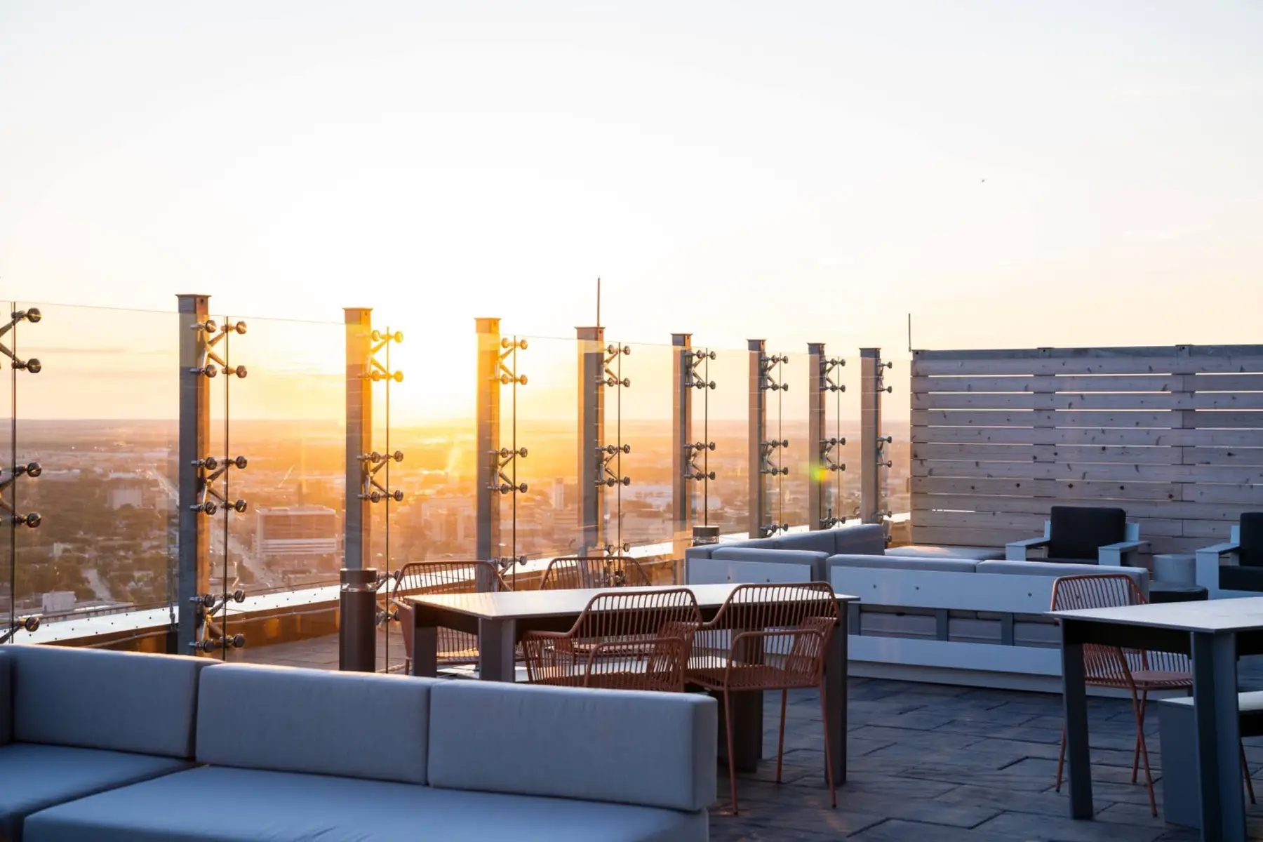 Make memories at 300 Main's 40th-floor west patio. With stunning views, every moment feels extraordinary. Come and see for yourself! . #300Main #Livingat300Main #DowntownWinnipeg #FindItDowntown