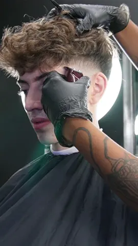 no hay mejor sentimiento que un corte fresco🫶 • • • #haircut #corte #baloncesto #NBA #nbaedits #basketball #nbalatam #colombia #deportesentiktok #medellin #barranquilla #basketballtraining #latinos #ncaa #training #entretenimiento #michaelmartinez 