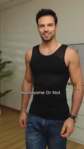 Which color u eat?!#compressionshirt #fypage #menoutfit #shirt #bigback #GymTok 