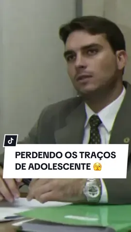 Mudei muito? 😳 #fyp #bolsonaro #flaviobolsonaro #foreveryoung #politica #trend #humor 