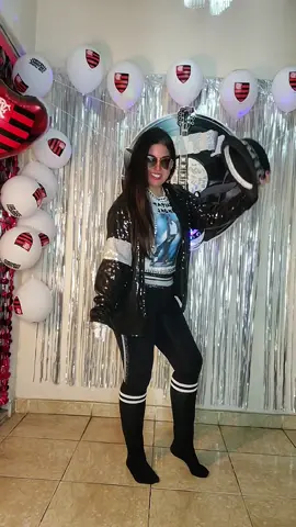 FÃ DO ASTRO POP 😎❤️🖤 #meuaniversario #aniversario #michaeljackson #forever #legado #flamengo #fypシ 