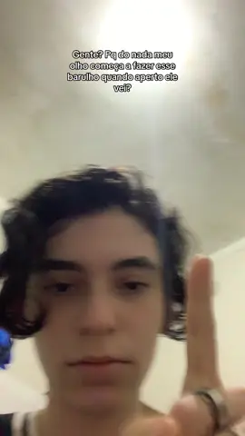 As vezes ele faz isso e n consigo entender pq, n dói nem nada 