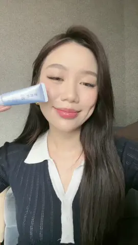 Chị em ra đường chỉ cần mang theo em kem nền 6 trong 1 Sekkisei này là “siêu xinh”  #kose #sekkisei #sekkiseiclearwellness #bbcream #kemchongnang #brightening 