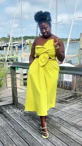 Super cute floral bodycon dress for summer!!😍😍 Thanks to@sparklequeenla for trying it on #loragal#Summer #dressreview #dressforsumme#flowerdress#fashion #fypシ゚viral
