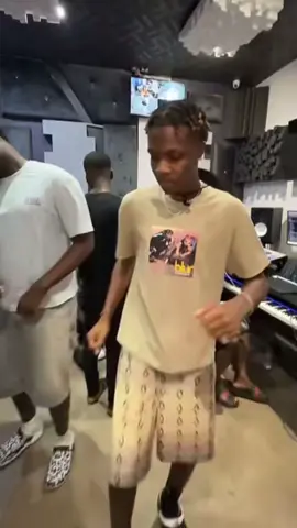 @ste_milano.13 #zagbalerequin #doupipapillon🦋 #concertteampaiya #teampaiya #paiyaseur #tiktokcotedivoire🇨🇮 #tiktokfrance🇨🇵 #tiktokcotedivoire🇨🇮tiktok225 #Teampaiya #france #tiktokfrance🇨🇵❤️ #pourtoi 