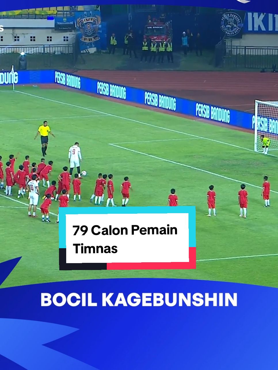 Ini sebenernya bocilnya cuma 1 tapi punya ilmu buat bikin kagebunshin sepertinya yaa. #IndosiarSports  #BRILiga1  #IndosiarRumahSepakBolaIndonesia  #BRIuntukSepakbolaIndonesia 