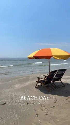 relaxing at the beach to end our summer vacation! ☀️🏖️👙✨ #Summer #vacation #summerbreak #back2school #escuela #beach #beachhair #galveston #galvestontx #beachvibes #ocean #sandycheeks #mar #solyplaya #verano #familytime #roadtrip 