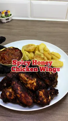 Spicy honey chicken wings   #fyp #uktiktok #chicken #wings #Summer #asmr #chickenwings #viral #airfriedwings #Foodie #recipes #homecooking #food #tiktokfood