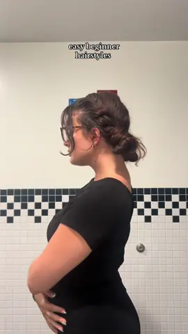 rope braiding if youre just starting out is the best for hairstyles and way easier than regular braiding!! #easy50shairstyleforbeginners #cuteandeasyhairstyles #cuteandeasyhairstylesforlonghair #updohairtutorial #quickhairstyleideas #cutehairstyleideas 
