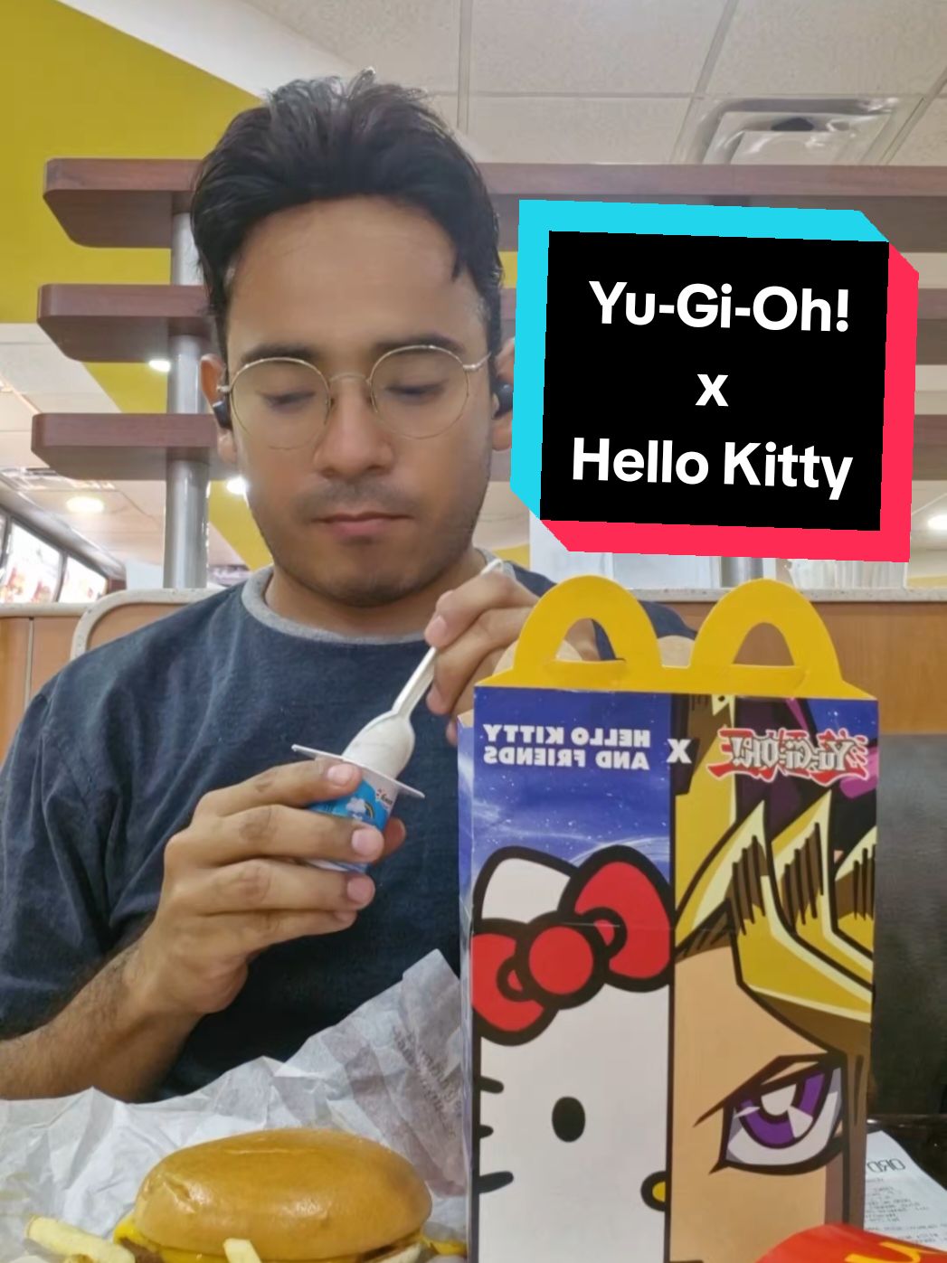 Ahora solo me falta el chile morrón y ya seré feliz. #mcdonalds #yugioh #hellokitty #yugiohxhellokitty  #humor #fyp 