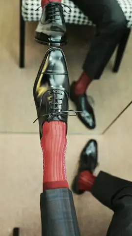 DANRRIO.COM🛍️🛒 #dressshoes #oxfordshoes #businessman #gentleman #britishstyle #menshoes #menstyle #ootdmen #suits #aesthetic #luxuryshoes #menfashion #danrrioshoes #danrrio #trending 