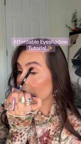 Affordable date night makeup look ❤️‍🔥 @e.l.f. Cosmetics #eyeshadow #eyeshadowtutorial #eyemakeup #naturalmakeup #datenight #datenightmakeup #makeuphacks #makeuptips #makeuptutorial #elfcosmetics #drugstoremakeupmusthaves #drugstoremakeup #affordablemakeup 