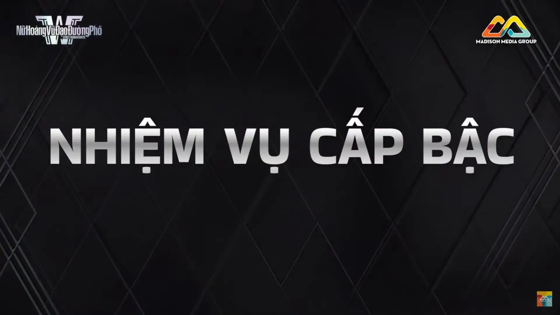 Các bài hát cho nhiệm vụ Cấp bậc 1. Cấp Trưởng nhóm 'ENERGY' - RHYDER 2. Cấp Phó nhóm 'CRIMINAL' - ORANGE 3. Cấp Trung cấp 'BREATH' - MỸ MỸ 4. Cấp Sơ cấp 'MARSHMALLOW' - VŨ PHỤNG TIÊN #SWFVN #스트릿우먼파이터 #스트릿우먼파이터베트남 #베트남 #StreetWomanFighter #스우파 #SWF #vietnam #dance #댄스 #salad #sofire #sswarriorz #oopscrew #hanoixgirls #fedcrew #dieplamanh #wootae #우태 #hariwon #gille #Nuhoangvudaoduongpho