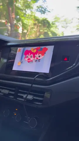 If u are ready have a road trip with u kids having this definitely perfect‼️‼️#youtube #adapter #carplay #netflixx #children #zxd#tiktokshop #fypシ゚viral #carsontiktok #cargadgets #touchscreen #roadtrip 