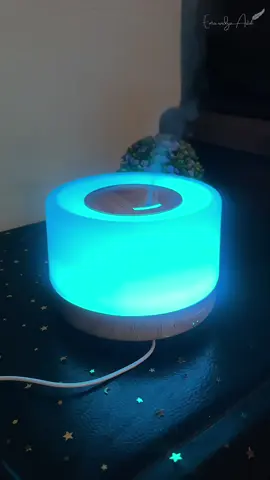 Pengharum ruangan yang bikin aku makin betah dalam kamar. Dengan 7 warna lampu yg bisa diganti sesuka hati #humidifier #lamputidur #tidurnyenyak #racuntiktok 