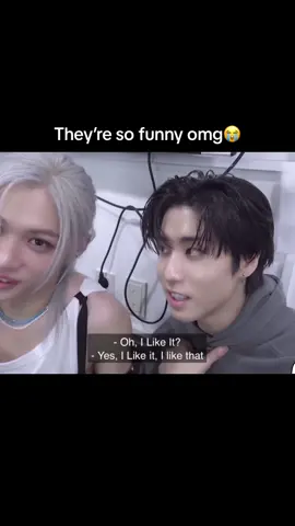 Han just wanted Felix to say he likes his song😭 #leefelix #hanjisung #felix #jisung #yongbok #skz #straykids #stay #kpopfyp 
