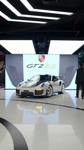 ASMR of Porsche 911 GT2 RS Weissach 🔥 Did that rev just give you goosebumps?😳 #asmr #asmrsounds #porsche #porschegt2rs #cardealership #dubaicars