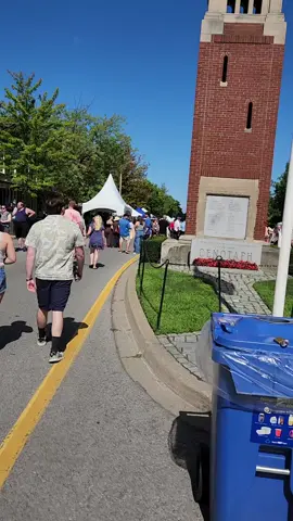 peach fest in niagara on the lake. let's put their food to the test!